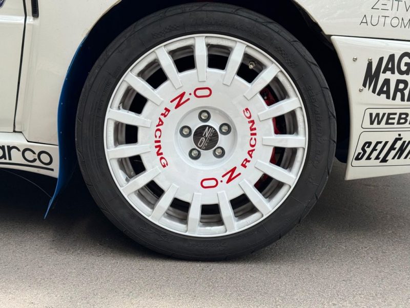 Lancia Delta Integrale 16V Martini Design