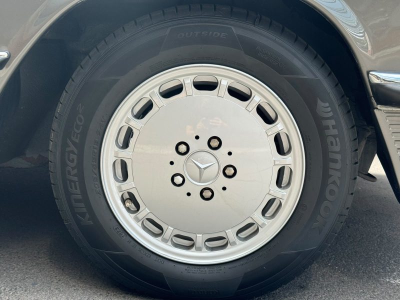 Mercedes-Benz 420 SL