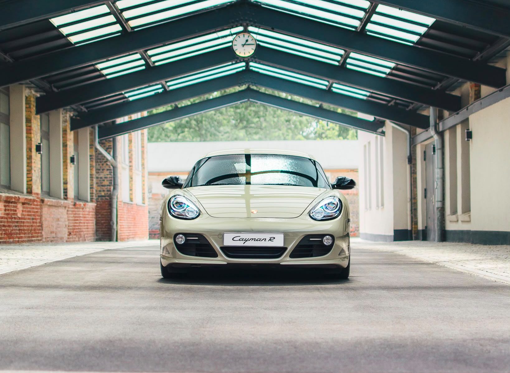 Porsche Cayman R